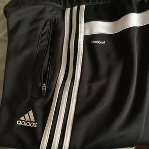 Adidas soccer pants size M